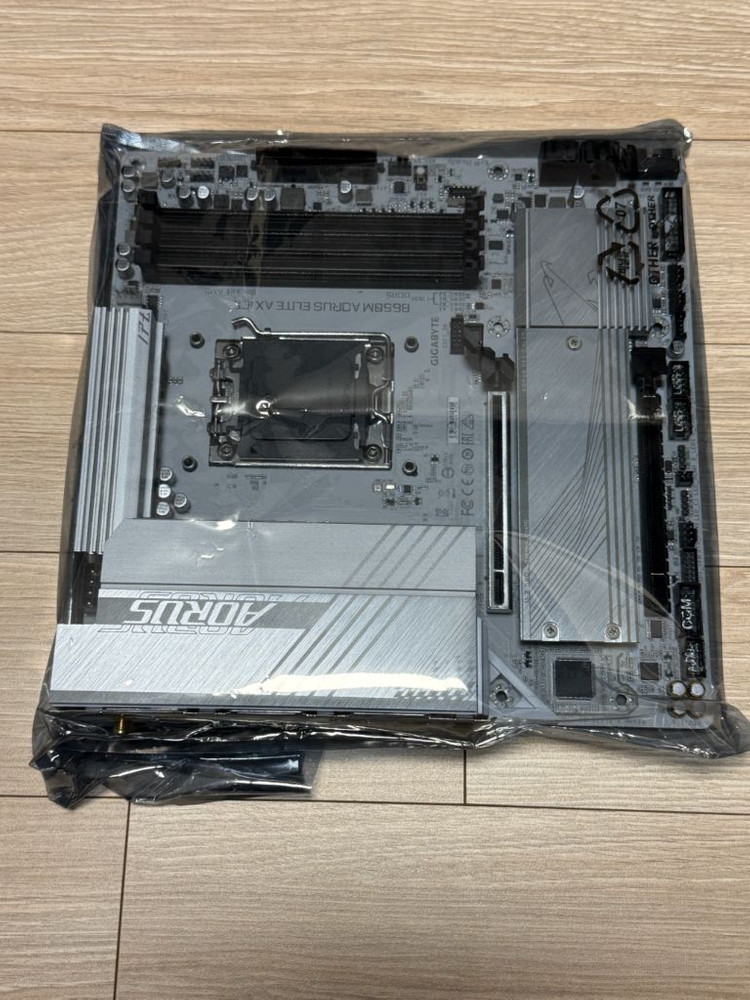 기가바이트 b650m 어로스 엘리트 ax ice--4