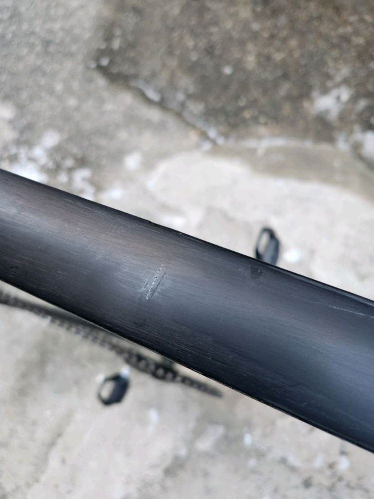 웨폰 카본 몰드 트랙차 이미지