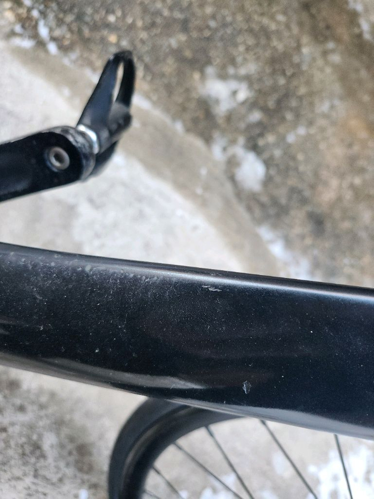 웨폰 카본 몰드 트랙차 이미지