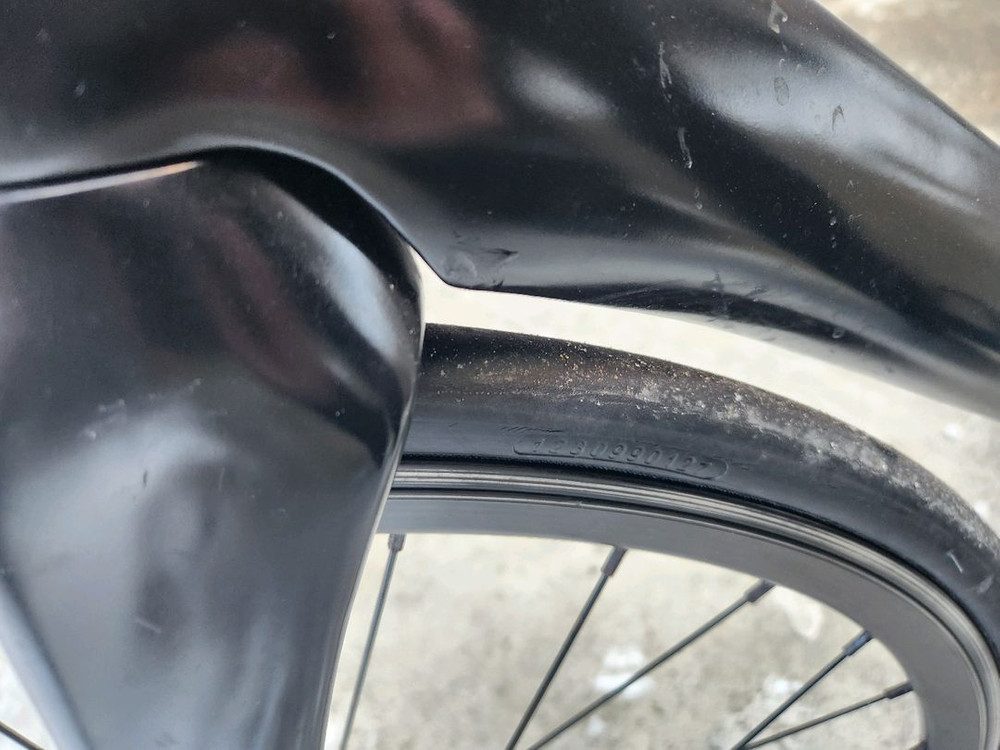 웨폰 카본 몰드 트랙차 이미지