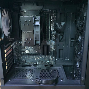 4070 ti super 상남자 전용pc판매. 스트리머용.