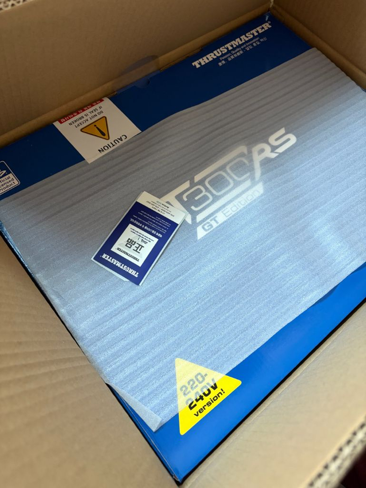 (미개봉) 레이싱휠 트러스트마스터 T300 rs 이미지