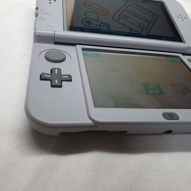 닌텐도 New 3ds ll 슈퍼패미컴 에디션--3