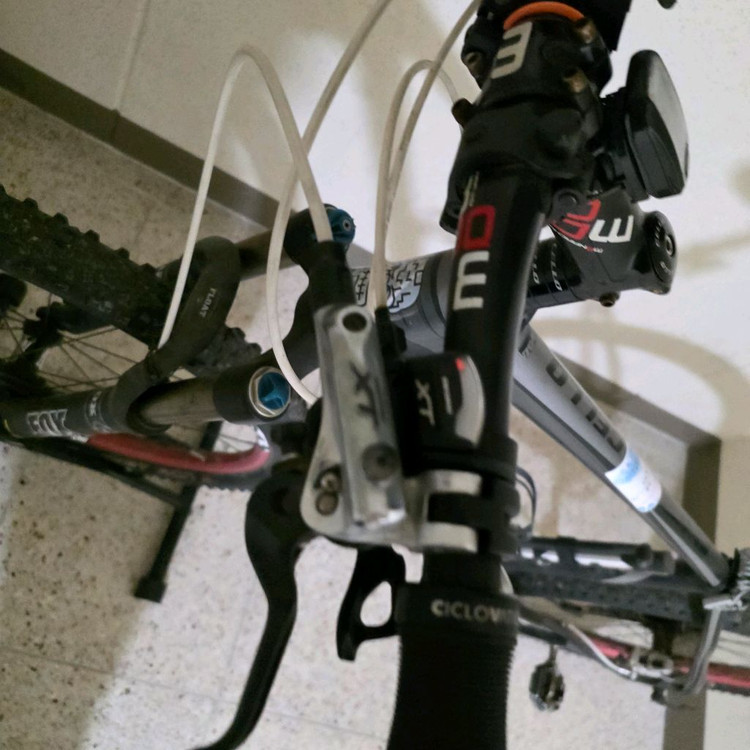 (가성비 끝판왕) 첼로 XC 7046 풀 XT + 폭스 에어샥 MTB 팝니다 이미지