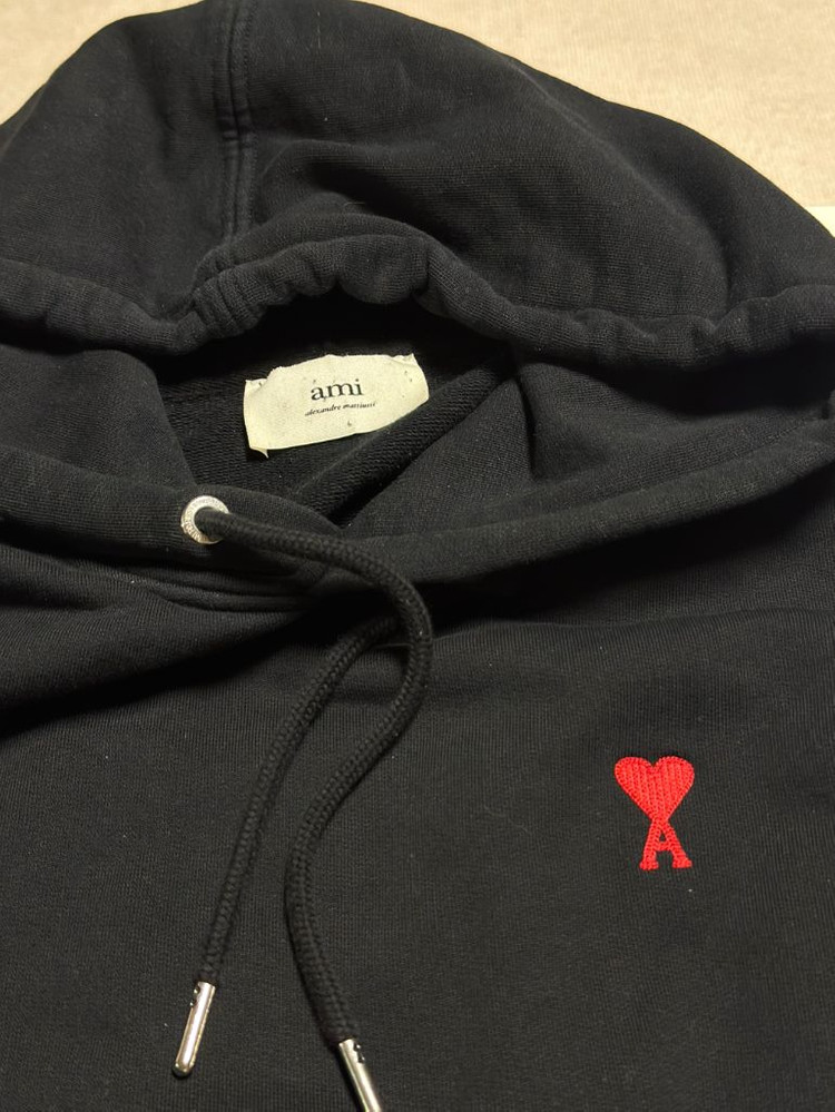 아미 스몰로고 하트 블랙 후드티 이미지