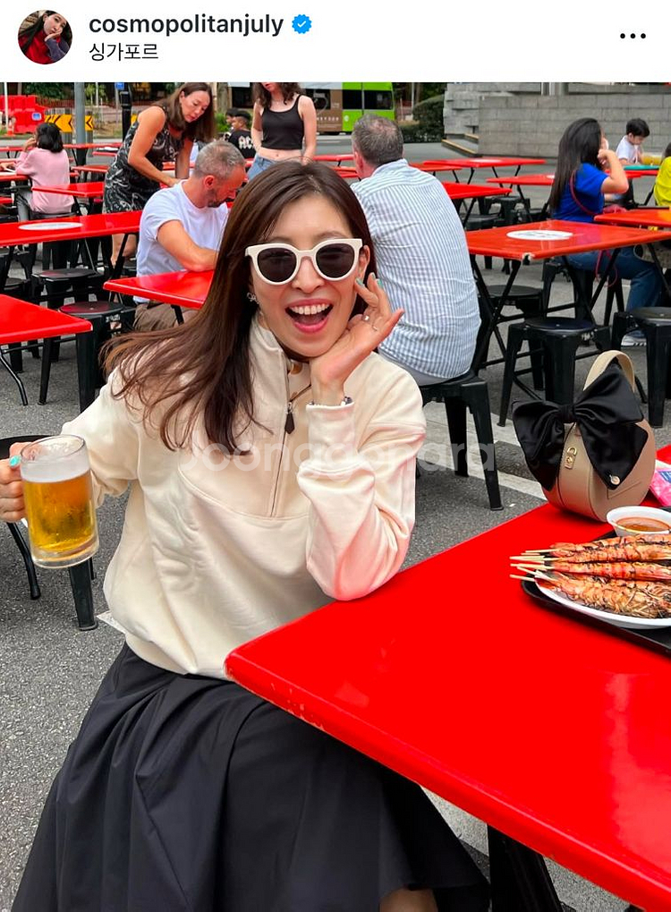 LCVY 코스모폴리탄줄라이 예지스5577miles 하프집업 맨투맨--5