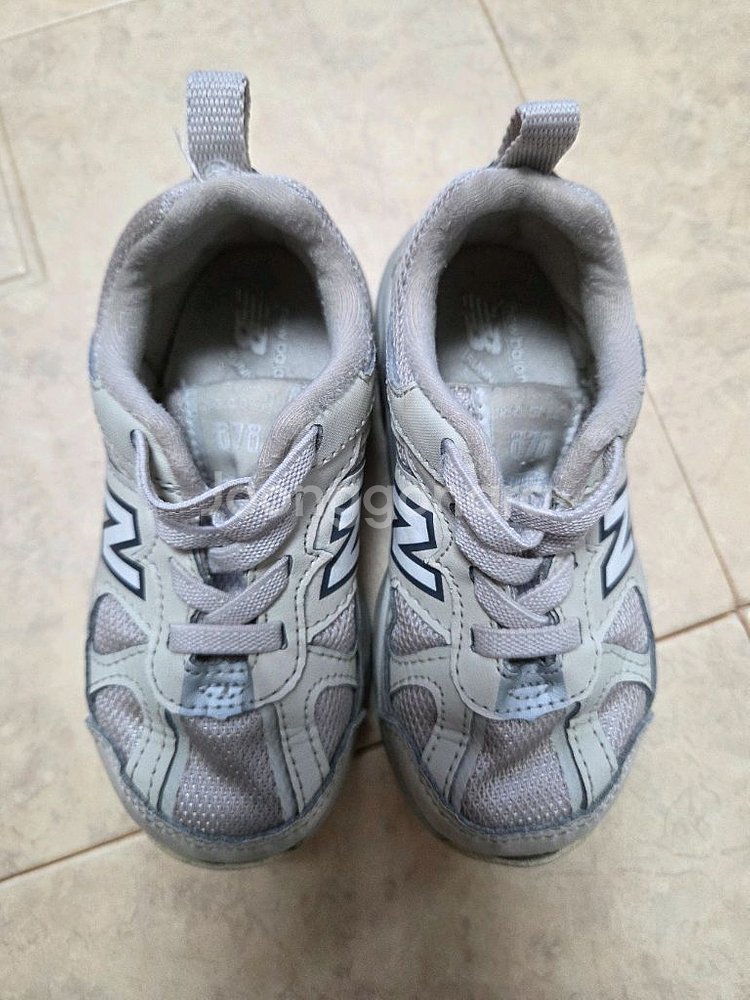 뉴발란스키즈 운동화 8사이즈(145)--1