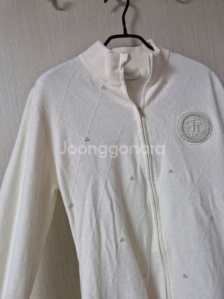 (새제품) 페어라이어 방풍 캐시미어 니트집업 XS. S (22년)--4