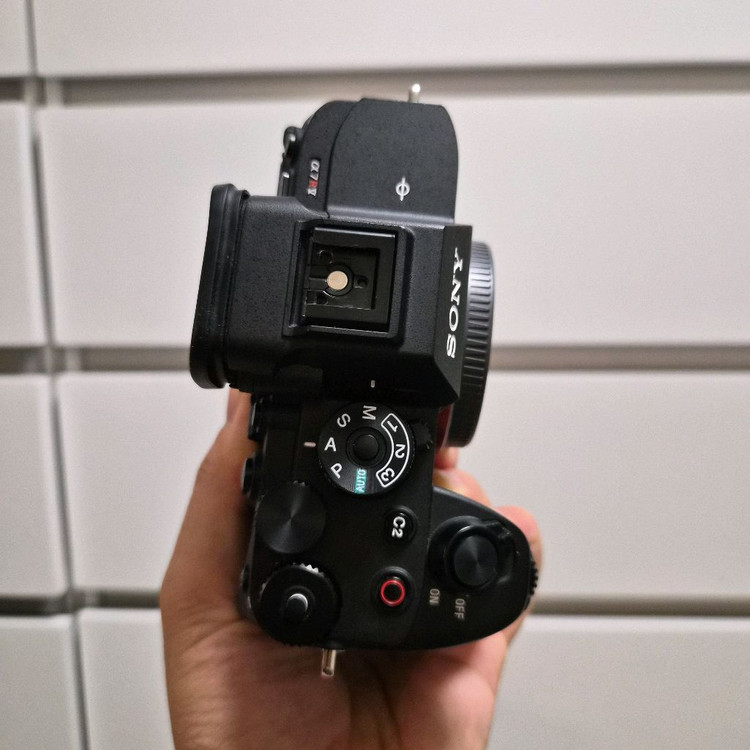 소니 A7R5 + 케이지 + 추가 배터리--2