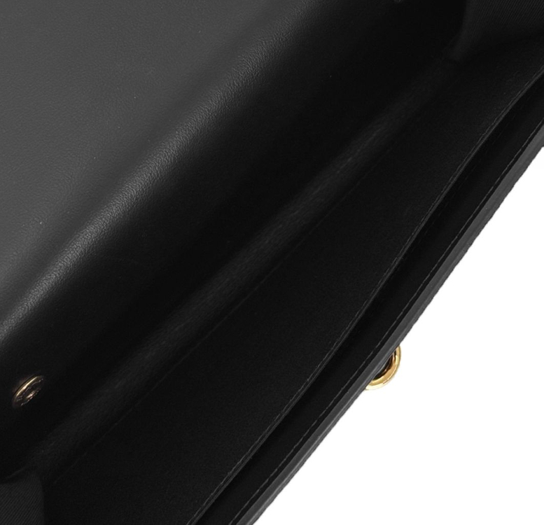 페레가모 간치니 22 클로저 플랩 장지갑 블랙 금장--5