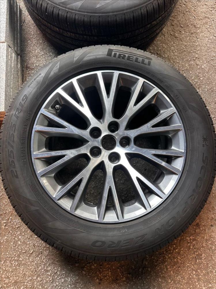 19인치 순정 휠타이어 세트--1