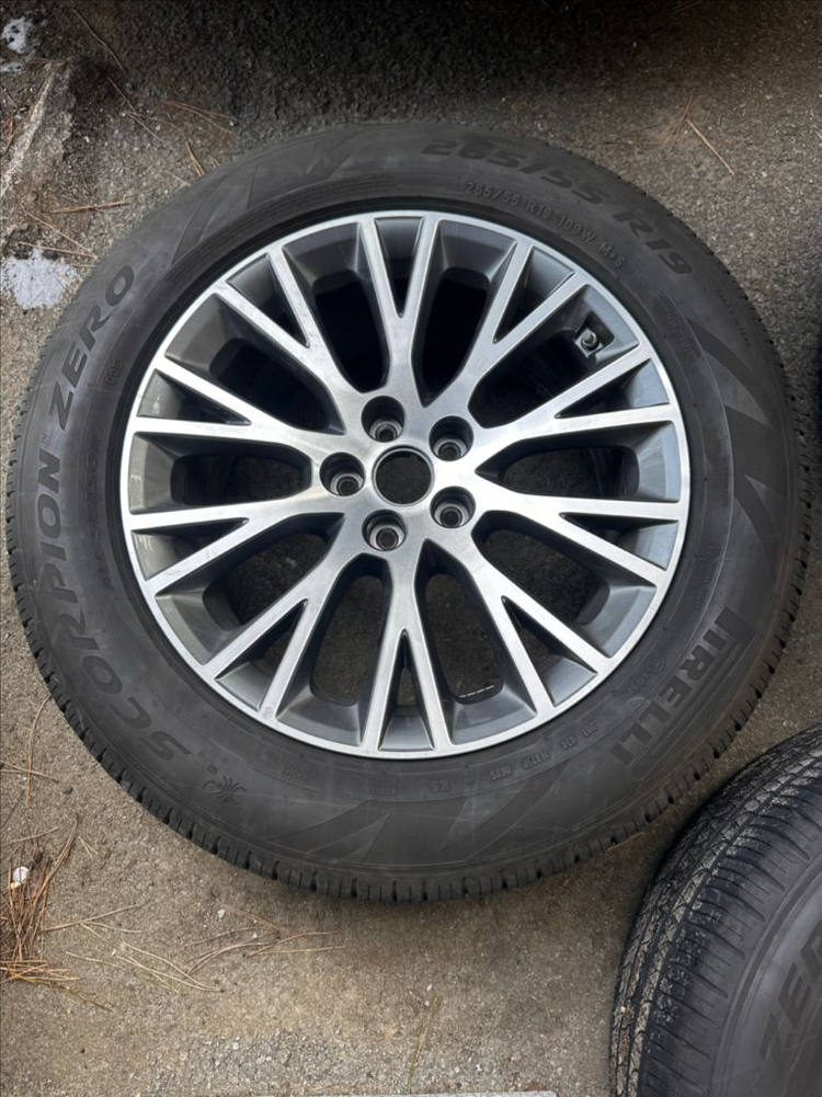 19인치 순정 휠타이어 세트--3