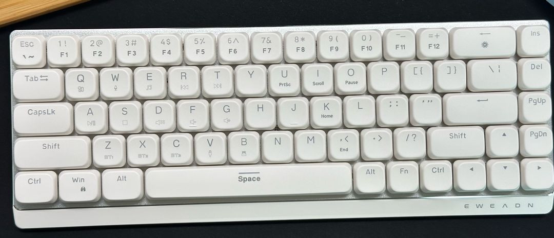 EWEADN MK68 3모드(유선,2.4G 무선, BT 무선) 로프로파일 기계식 키보드 화이트--6