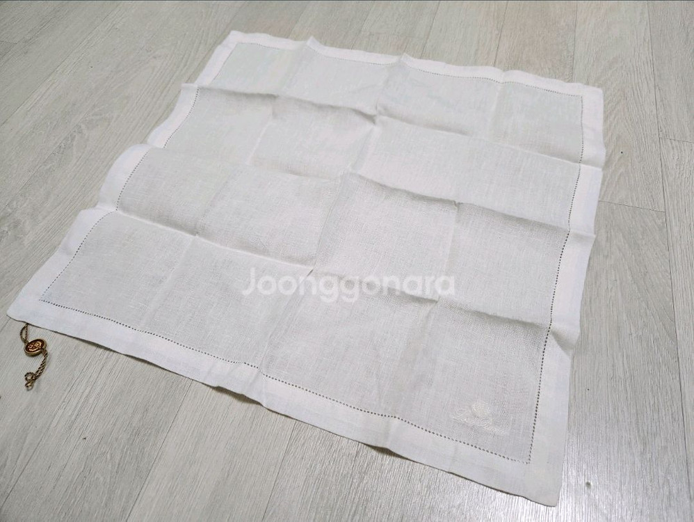 로로피아나 100%리넨 포켓스퀘어--2
