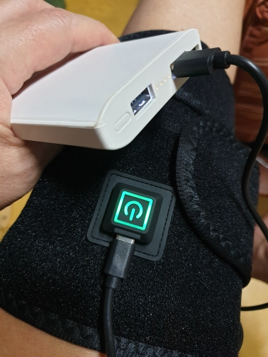 (새상품)전기 손목온열찜질기 USB-C타입 찜질패드 이미지