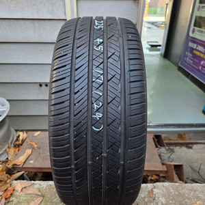 중고타이어 225 45 17 판매합니다. 라우펜 s fit as k3 아반떼