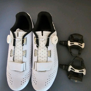 지로 카뎃 로드 클릿슈즈 41(255-260) & 시마노클릿 페달(550)