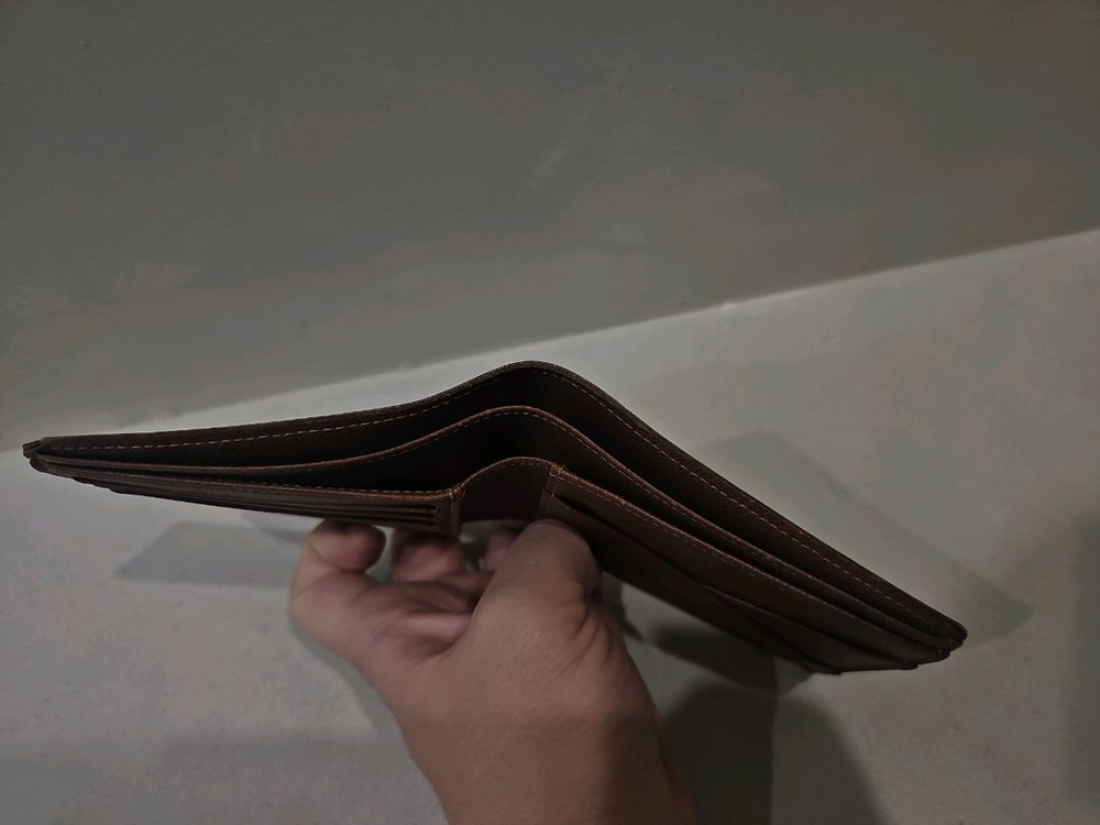 루이비통 정품 모노그램 이클립스 반지갑 팝니다 이미지