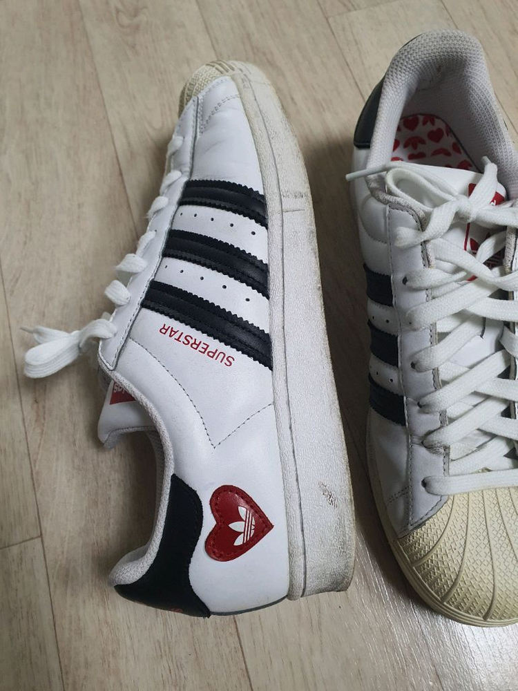 275 아디다스 슈퍼스타 스칼렛 운동화 스니커즈 신발 275사이즈 완전좋아요 이미지