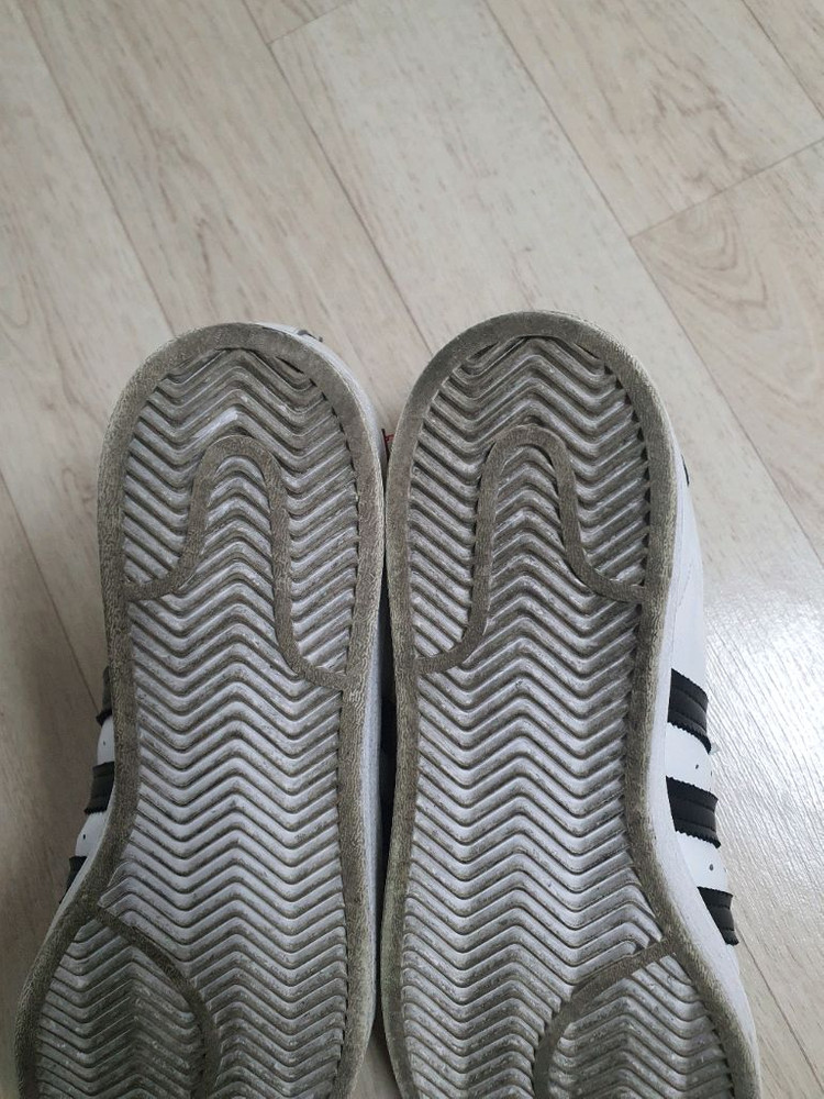 275 아디다스 슈퍼스타 스칼렛 운동화 스니커즈 신발 275사이즈 완전좋아요 이미지