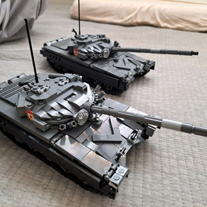 브릭매니아 T-72 탱크 복원품