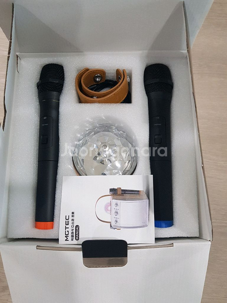 홈싱어락 노래방 기계 풀박스 팝니다.--2