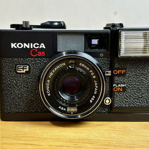 코니카 C35 EF 필름카메라 이미지