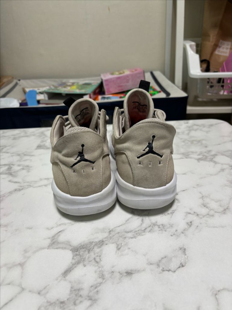 나이키 에어조던 퍼스트클래스 275--2