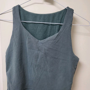 프론투라인(Front2line) 요가복 헤일 탑 판매 합니다 (사이즈 M)