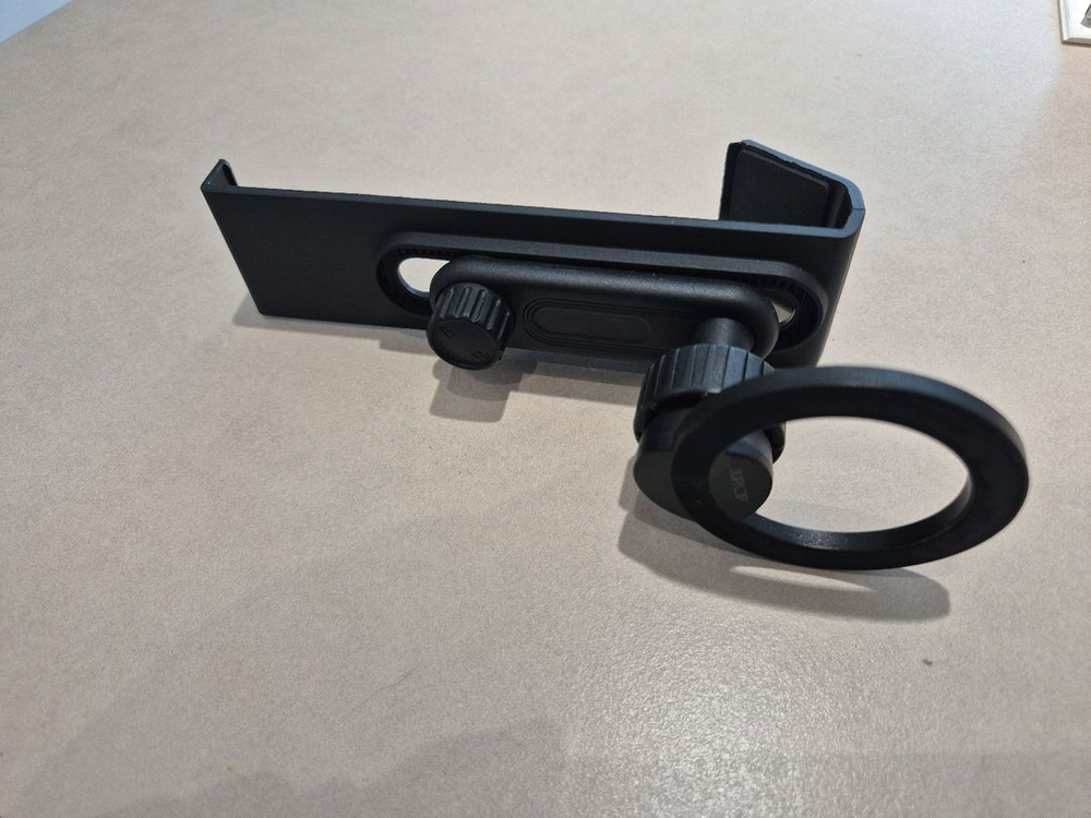 주파집 싼타페 mx5 맥세이프 거치대 이미지