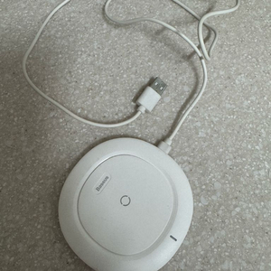 [거의새것]베이스어스 고속 무선충전기/충전패드&충전선