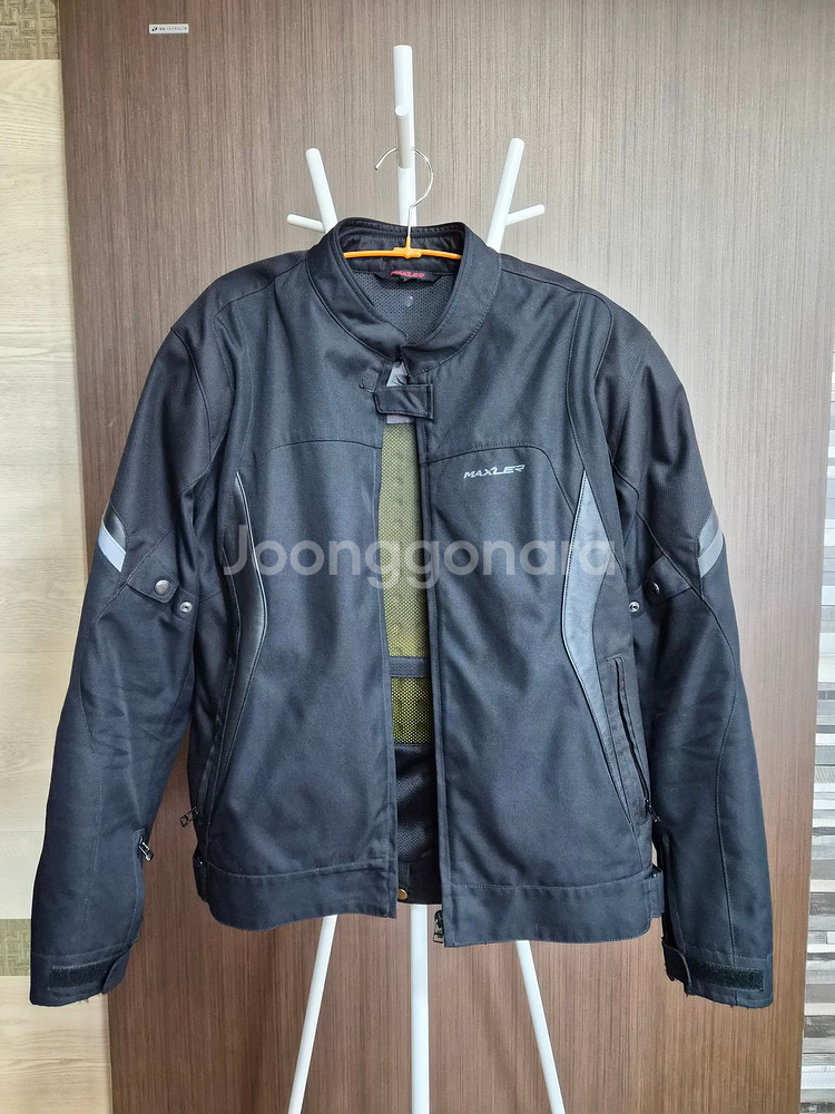 오토바이 용품 판매합니다(헬멧, 자켓, 바지, 신발, 장갑, 고프로) 따로도 판매하고 전부 한번에 판매도 합니다!!--2