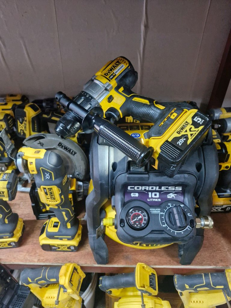 디월트충전함마드릴 DCD996 강력토크 최강토크 함마드릴 A급 이미지