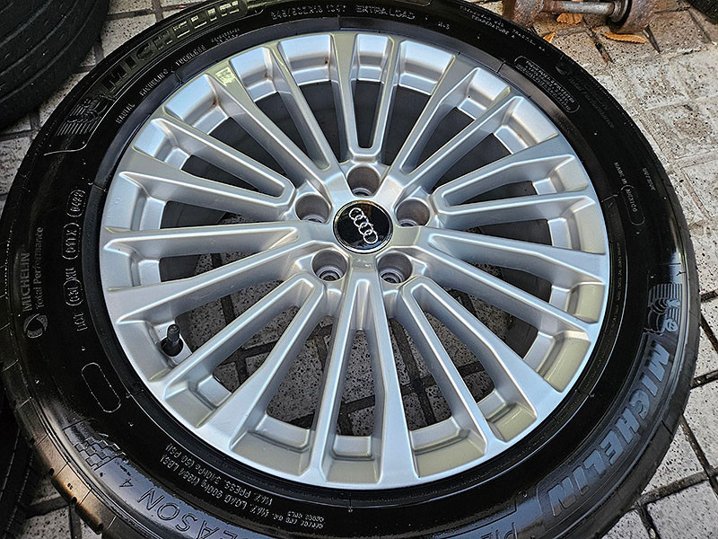 아우디 C8 A6 프리미엄 정품 18인치 휠타이어셋트--4