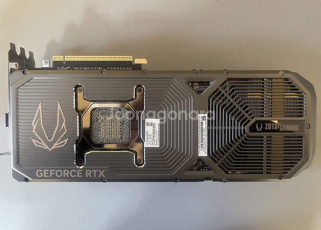 (부산)조텍 RTX5090 AMP 익스트림 팝니다!--3