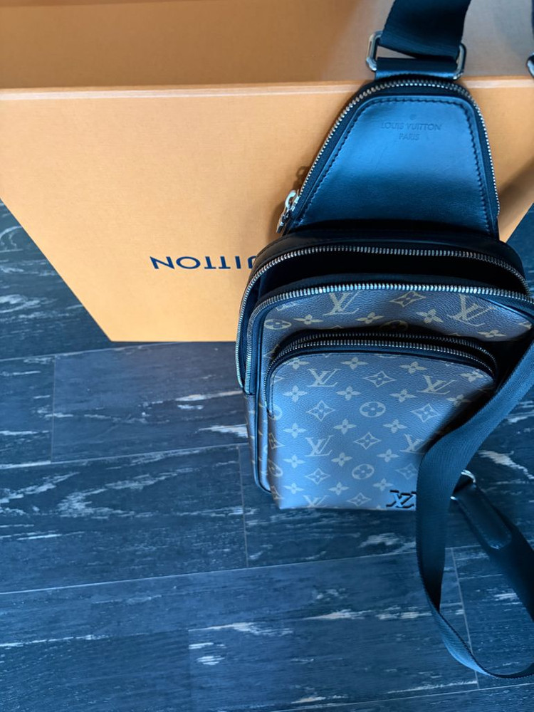 루이비통 슬링백--2