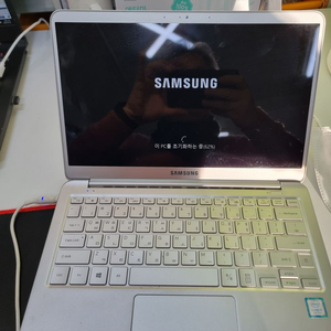 삼성노트북 NT900X3U-K38A 팝니다. (RAM 8GB, SSN 256GB,)