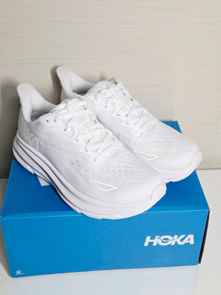 호카 호카오네오네 클리프톤 와이드 화이트 새상품--1