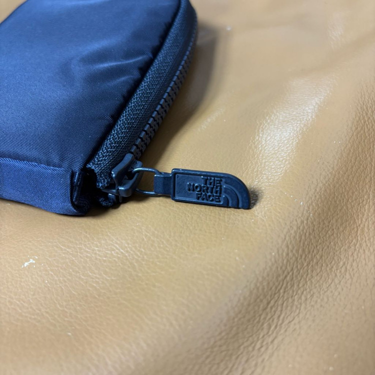 나나미카 노스페이스 퍼플라벨 멀티 월렛 지갑 이미지