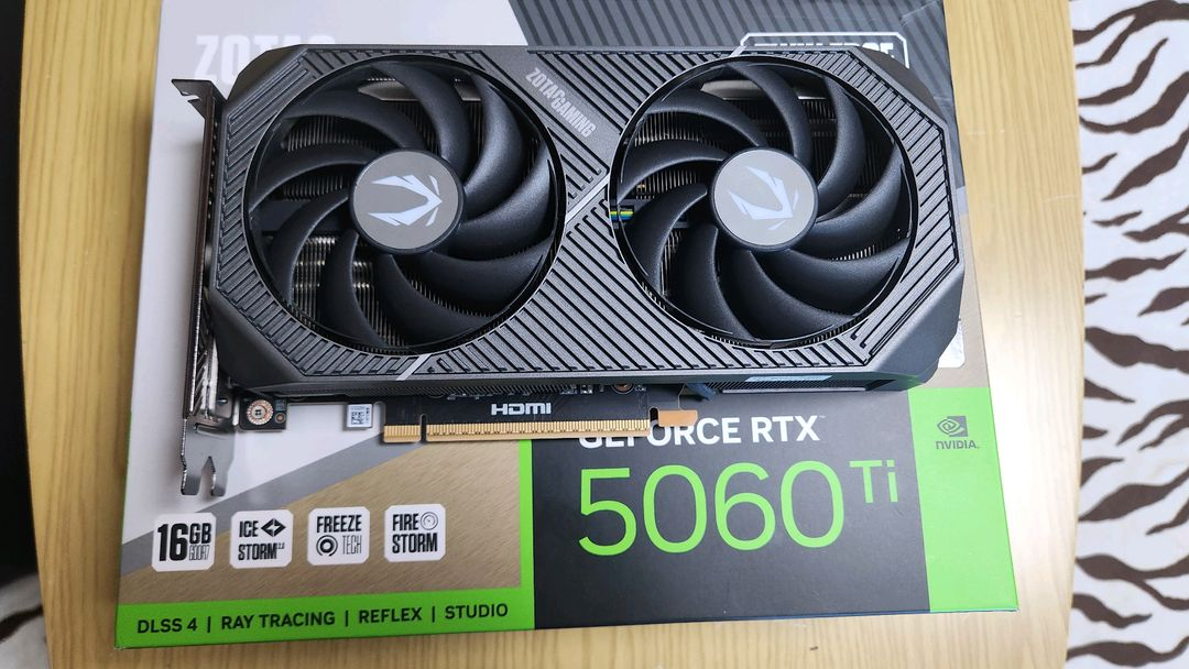 조텍 5060ti 16G 개봉 신품급 판매합니다--1