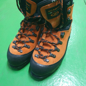 스카르파 빙벽화 250m 이미지