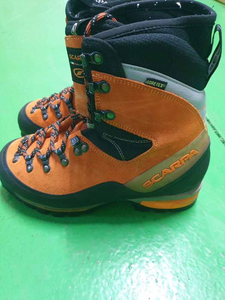 스카르파 빙벽화 250m 이미지