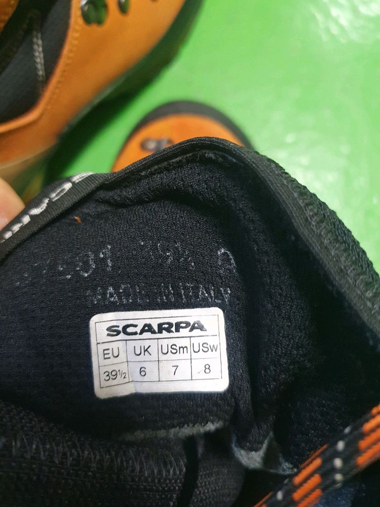 스카르파 빙벽화 250m 이미지