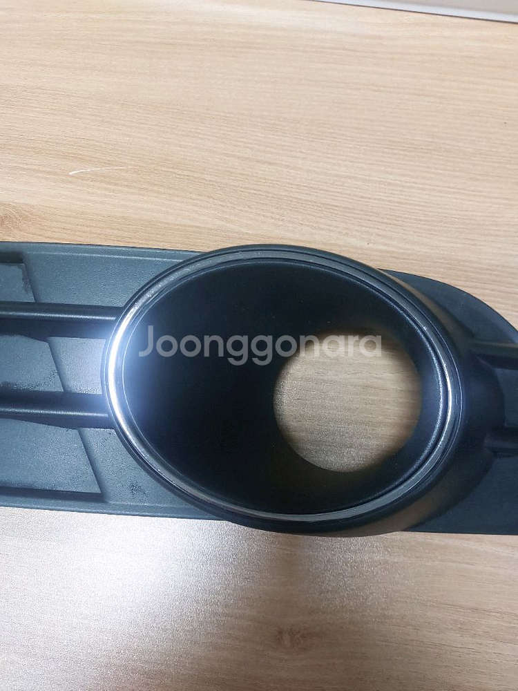 아우디 a6 순정 안개등커버 좌측--2