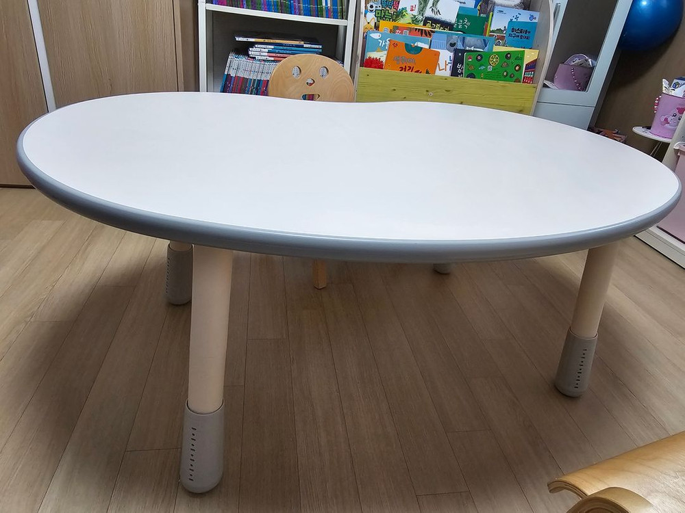 일룸 땅콩책상 1200 그레이 나무의자2개 이미지