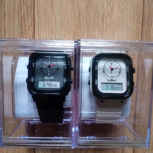 미개봉.새것.듀얼 디스플레이 전자식 쿼츠 시계.스타일과 성능을 갖춘 듀얼 디스플레이 시계.남여공용.사진 참고하세