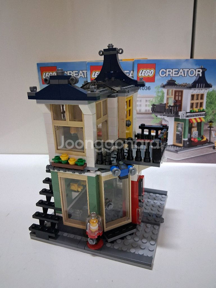 레고 크리에이터 31036 장난감가게와 식료품점--5