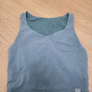 프론투라인(Front2line) 요가복 헤일 탑 판매 합니다 (사이즈 M)