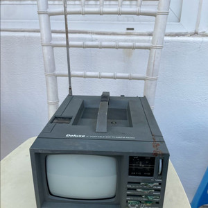 로드스타 5인치 흑백 휴대용 TV 빈티지 티비 카페용품소품