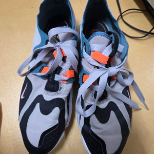 나이키 에어맥스 270 팝니다